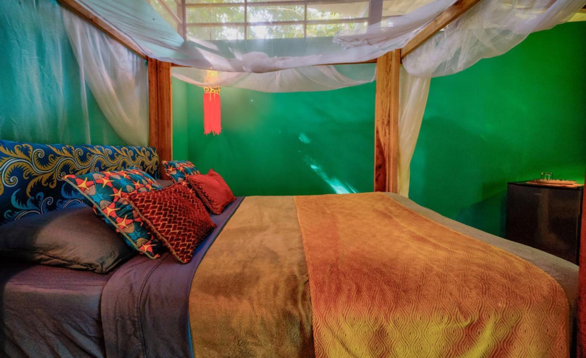 La Shamana - Ecological Concept In Jungle Villa Cahuita Room photo